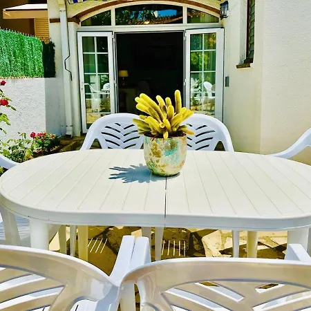 Holiday home Amata Costabravasi *