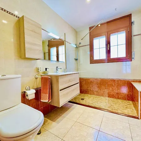 Holiday home Amata Costabravasi *