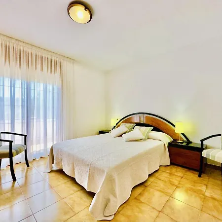 Holiday home Amata Costabravasi *