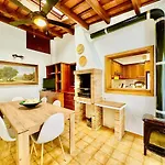 Amata Costabravasi Ferienhaus